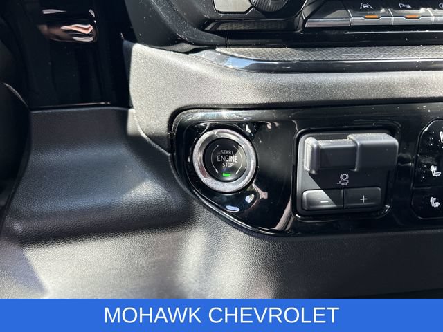 Used 2023 Chevrolet Silverado 1500 ZR2 AWD/4WD image 17