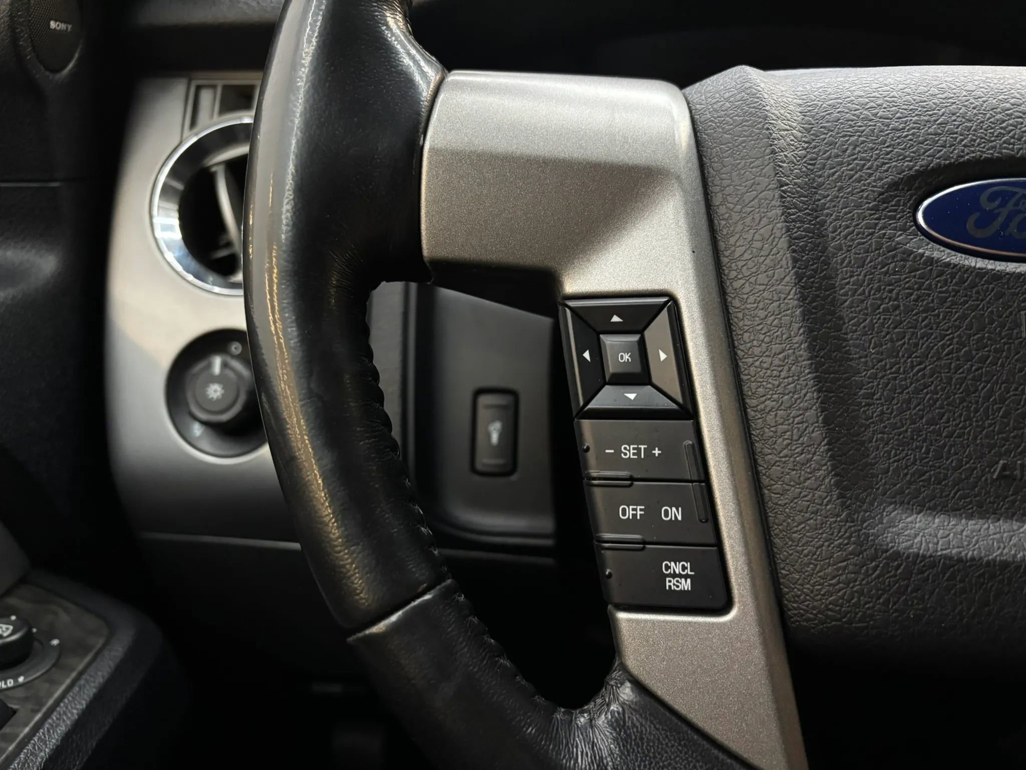 Used 2017 Ford Expedition EL Limited AWD/4WD image 17