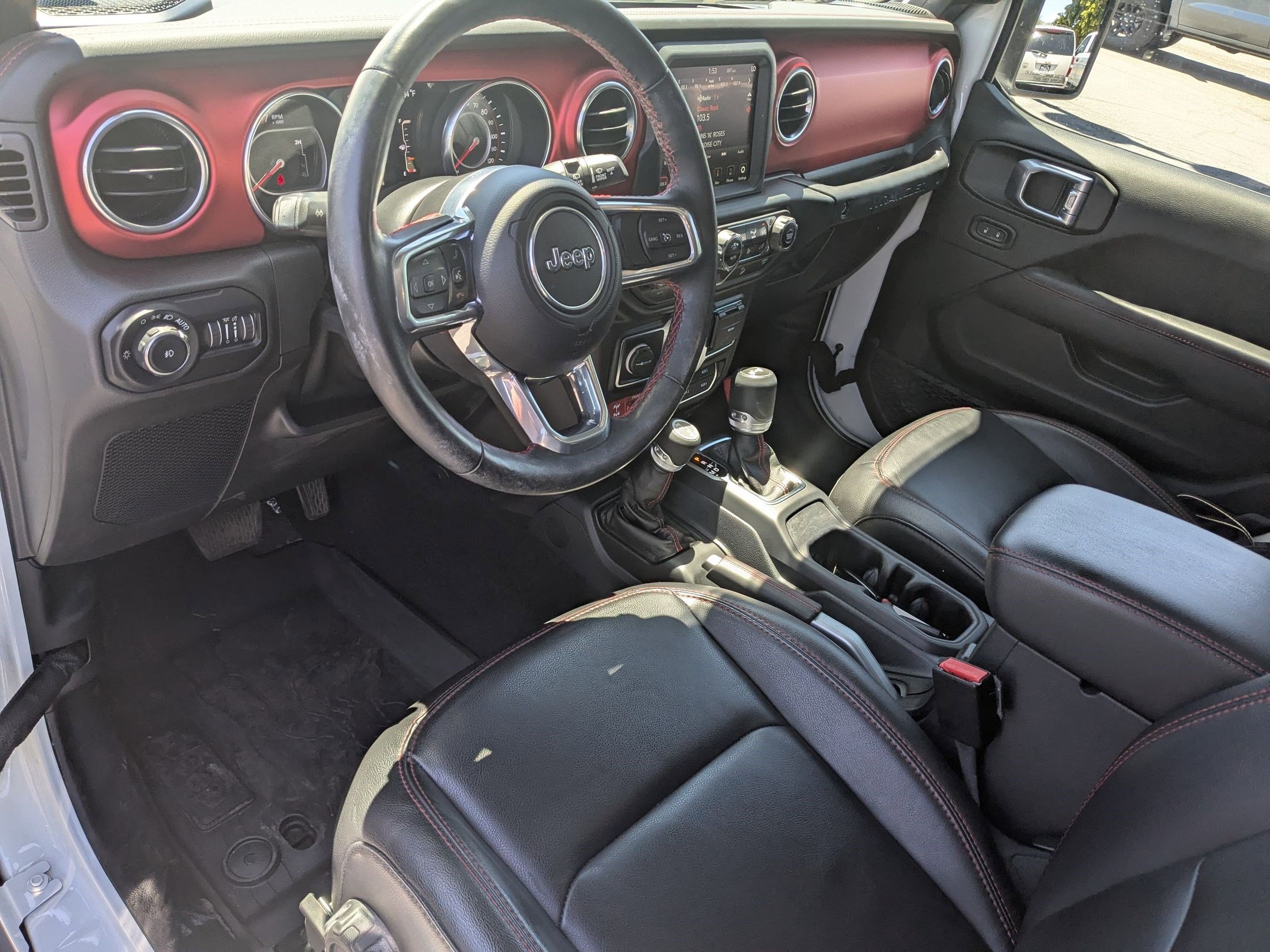 Used 2021 Jeep Wrangler Rubicon AWD/4WD image 17