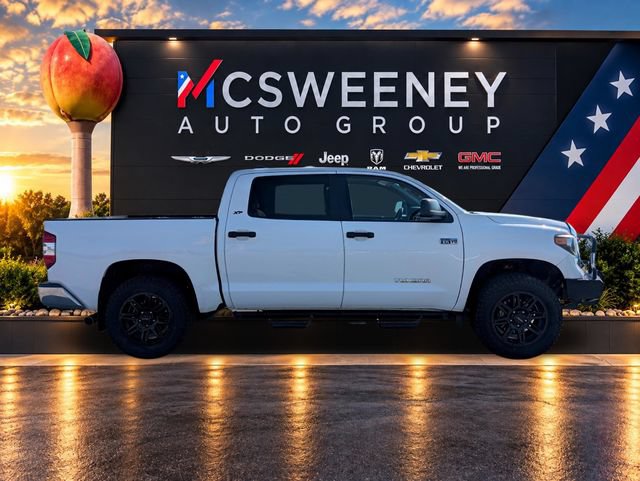 Used 2021 Toyota Tundra SR5 w/ SR5 Leather Package AWD/4WD image 6