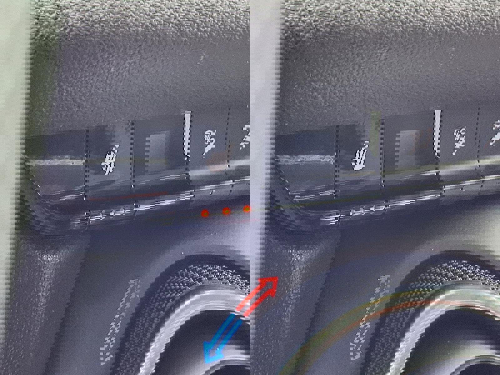 Used 2025 Chevrolet Blazer LT image 5