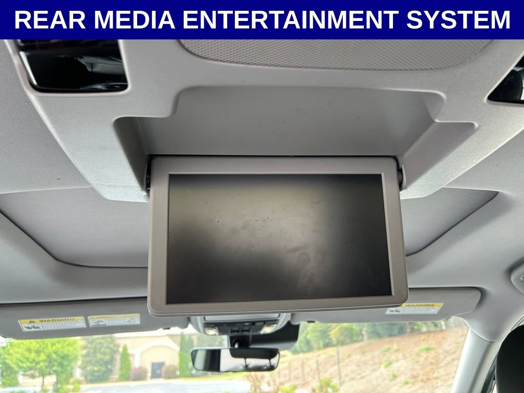 Used 2020 Honda Pilot Elite image 2
