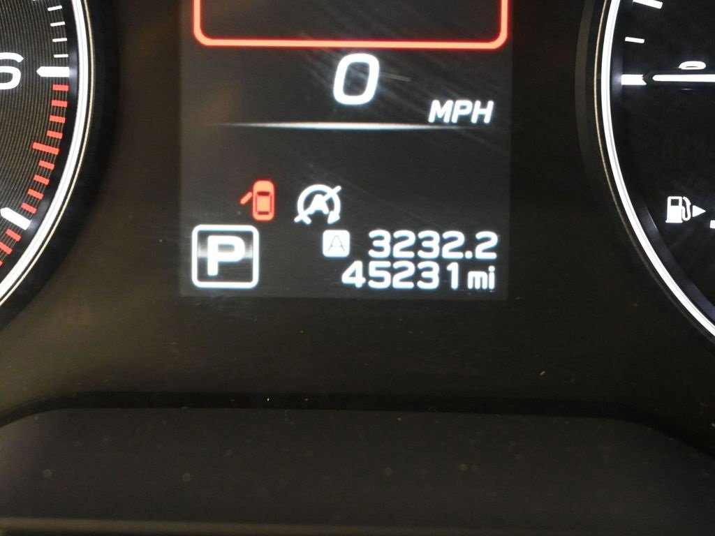 Used 2020 Subaru Outback Premium image 19