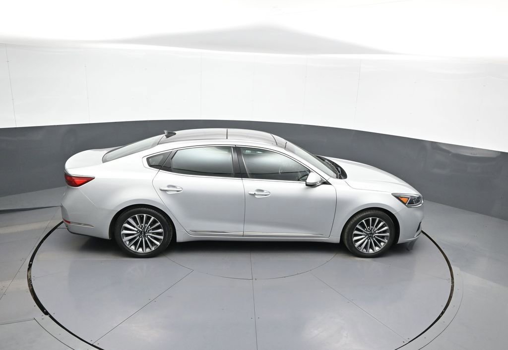 Certified 2017 Kia Cadenza Technology FWD image 36