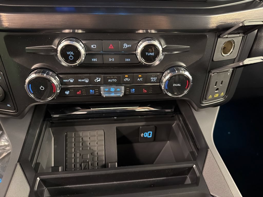 New 2026 Ford F350 Lariat w/ Black Appearance Package AWD/4WD image 13