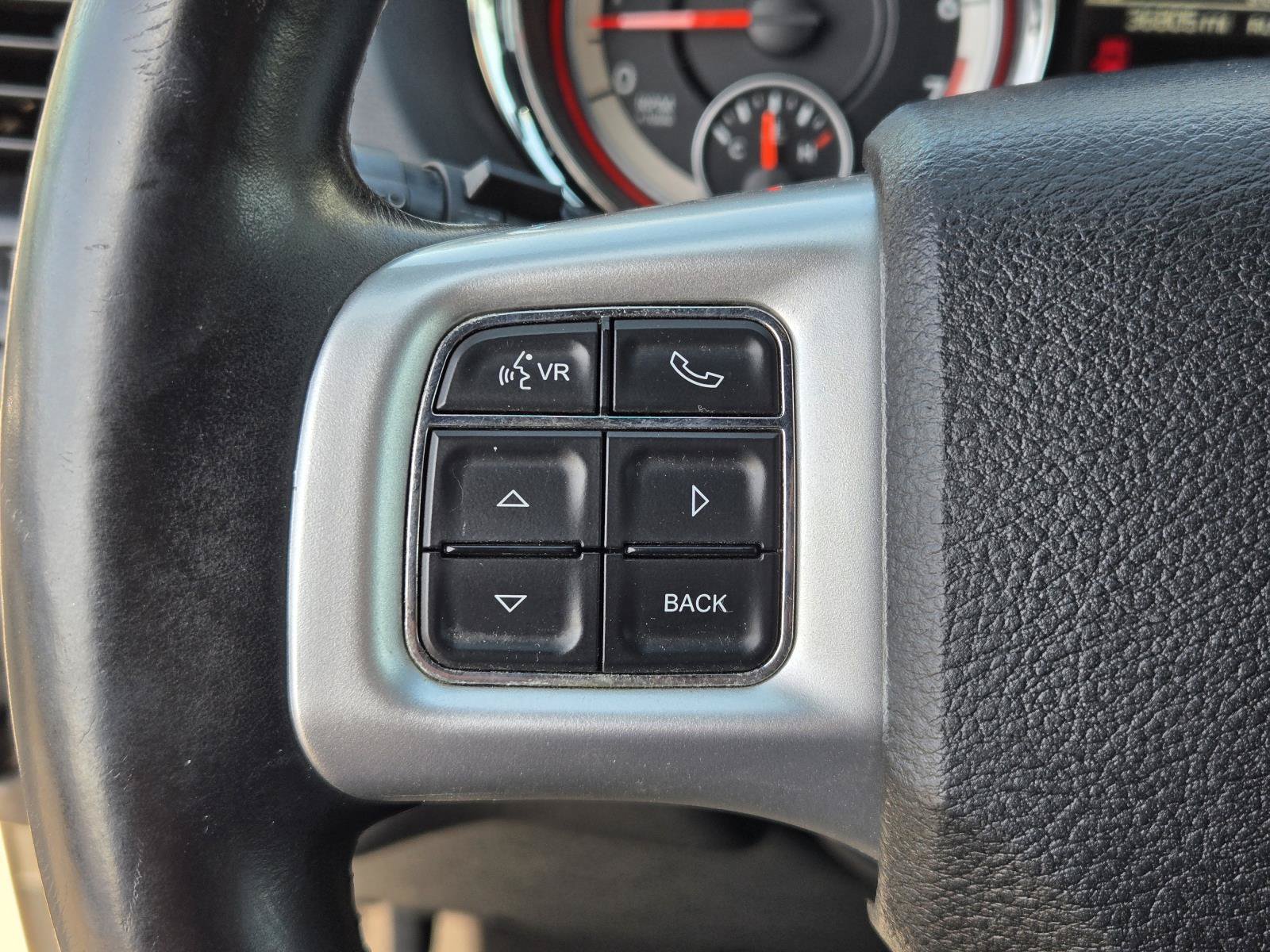 Used 2014 Dodge Grand Caravan R/T w/ Driver Convenience Group FWD image 13