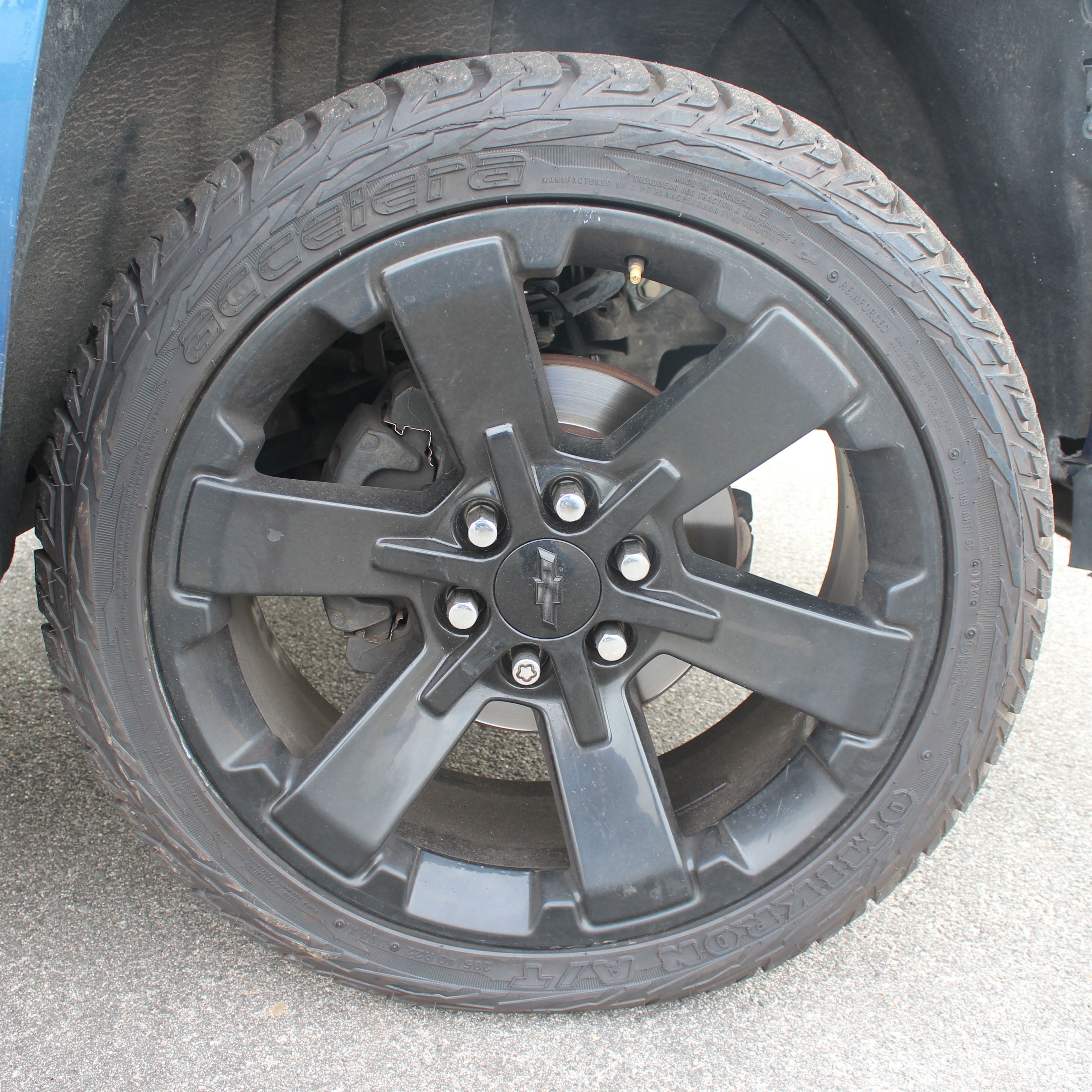 Used 2017 Chevrolet Silverado 1500 High Country w/ High Desert Package image 19