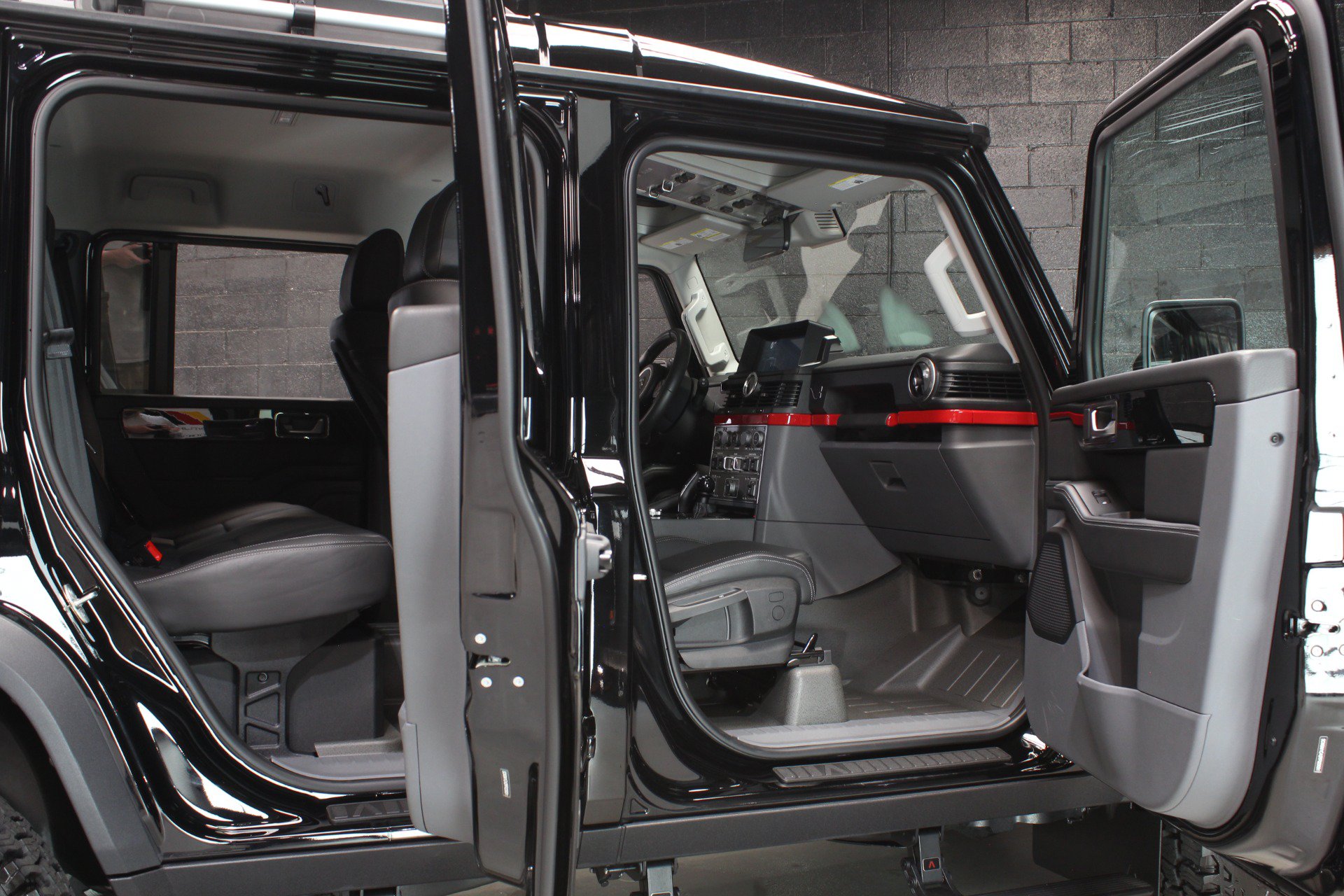 Used 2024 INEOS Grenadier Station Wagon AWD/4WD image 53