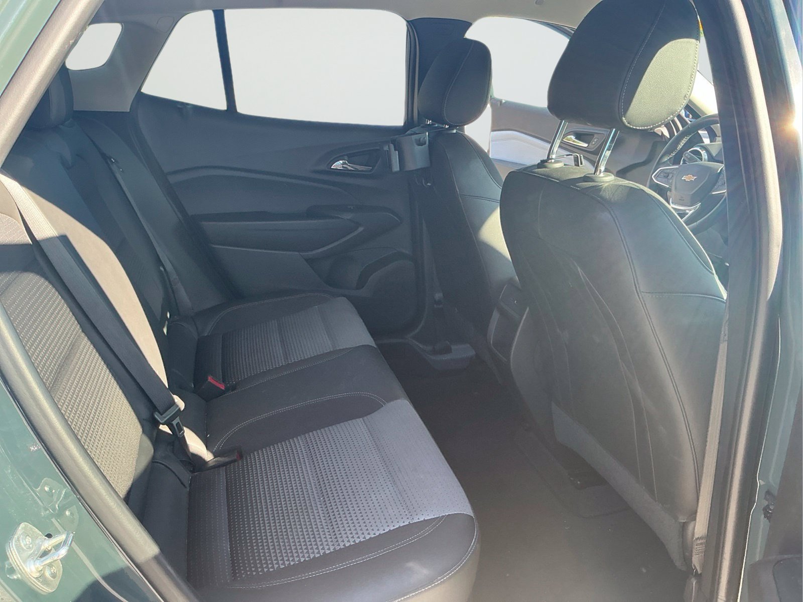 Used 2025 Chevrolet Trax LT w/ Driver Confidence Package FWD image 14