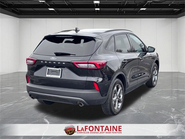 Used 2025 Ford Escape ST-Line image 5
