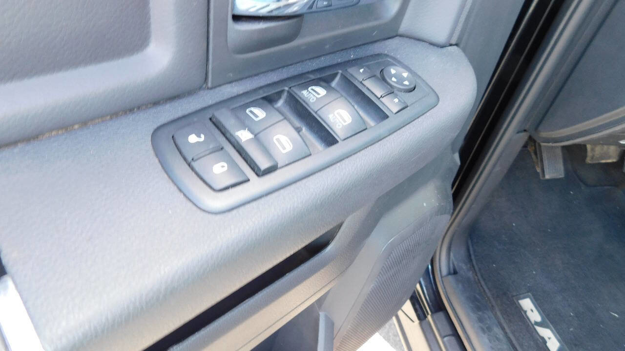 Used 2012 RAM 1500 Sport w/ Sport Premium Group image 40