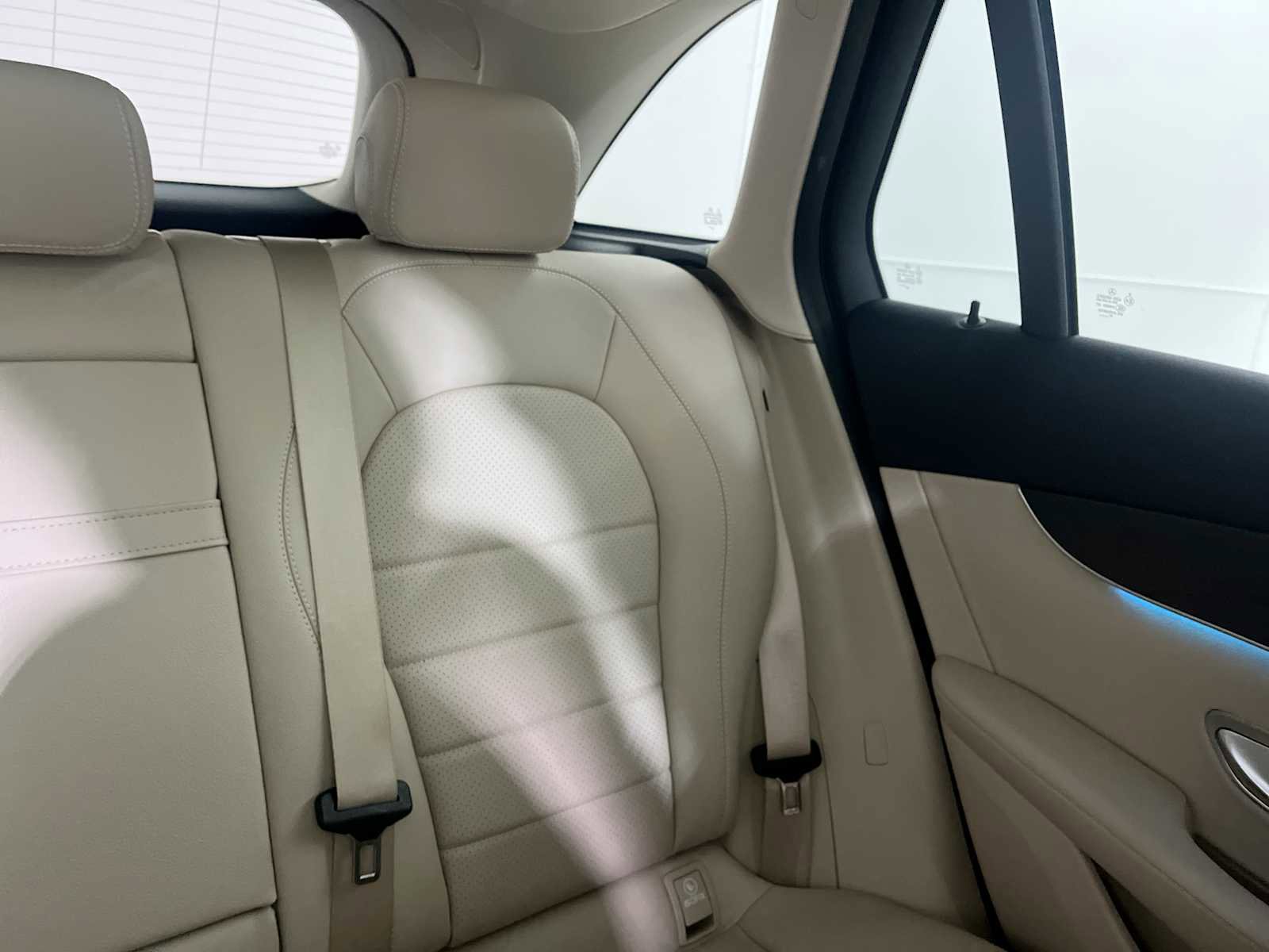 Used 2021 Mercedes-Benz GLC 300 4MATIC image 14