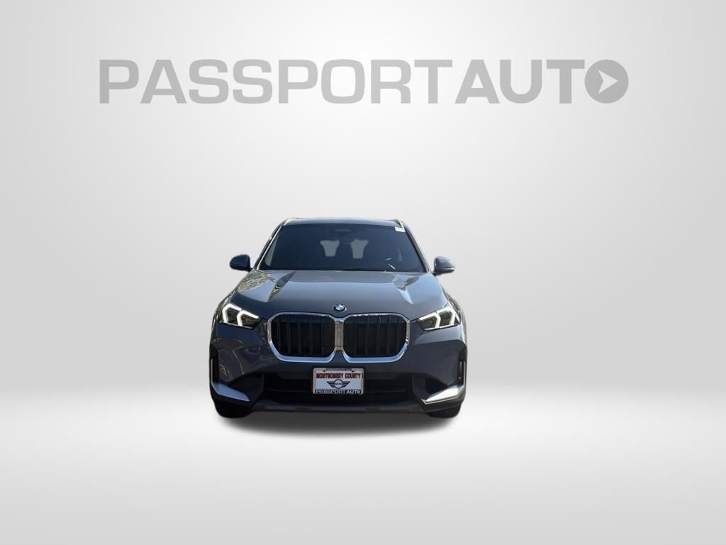 Used 2023 BMW X1 xDrive28i w/ Convenience Package AWD/4WD image 2