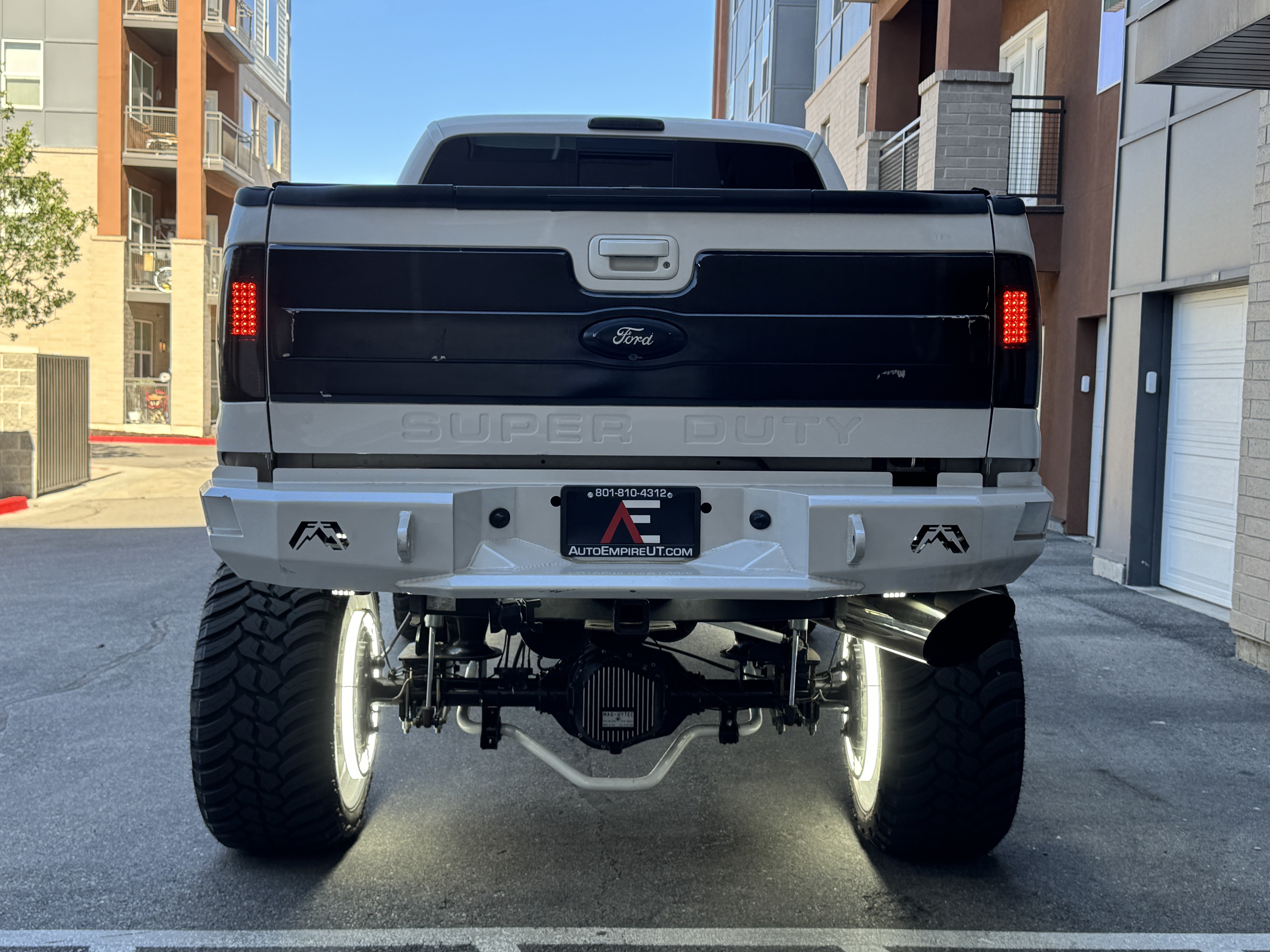 Used 2013 Ford F250 Platinum AWD/4WD image 8