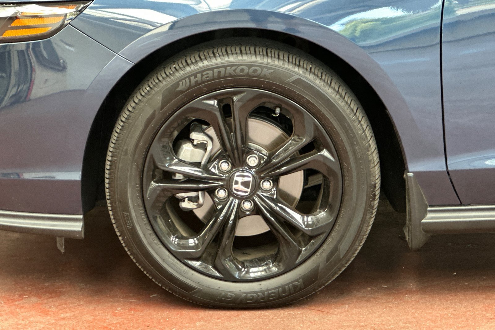 Used 2025 Honda Accord SE image 34