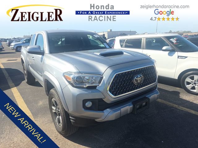 Used 2019 Toyota Tacoma TRD Sport w/ Technology Package image 1