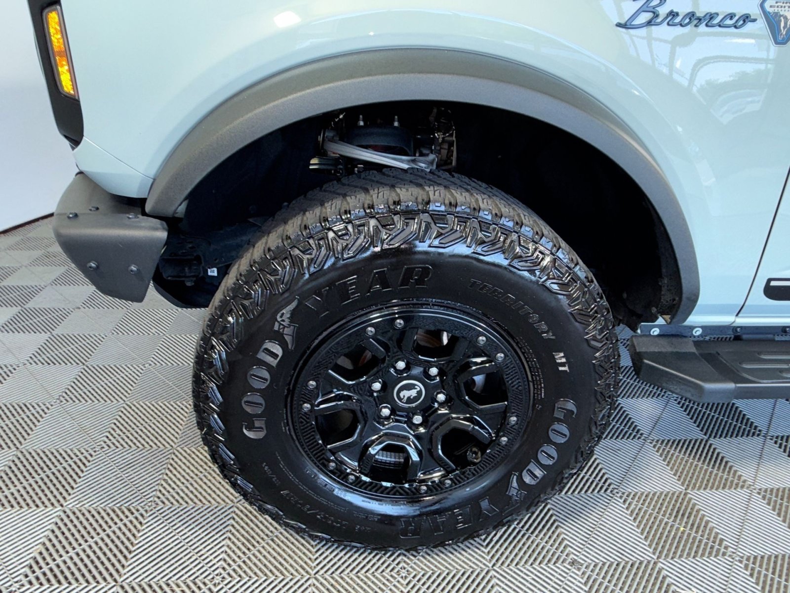 Used 2021 Ford Bronco First Edition AWD/4WD image 12