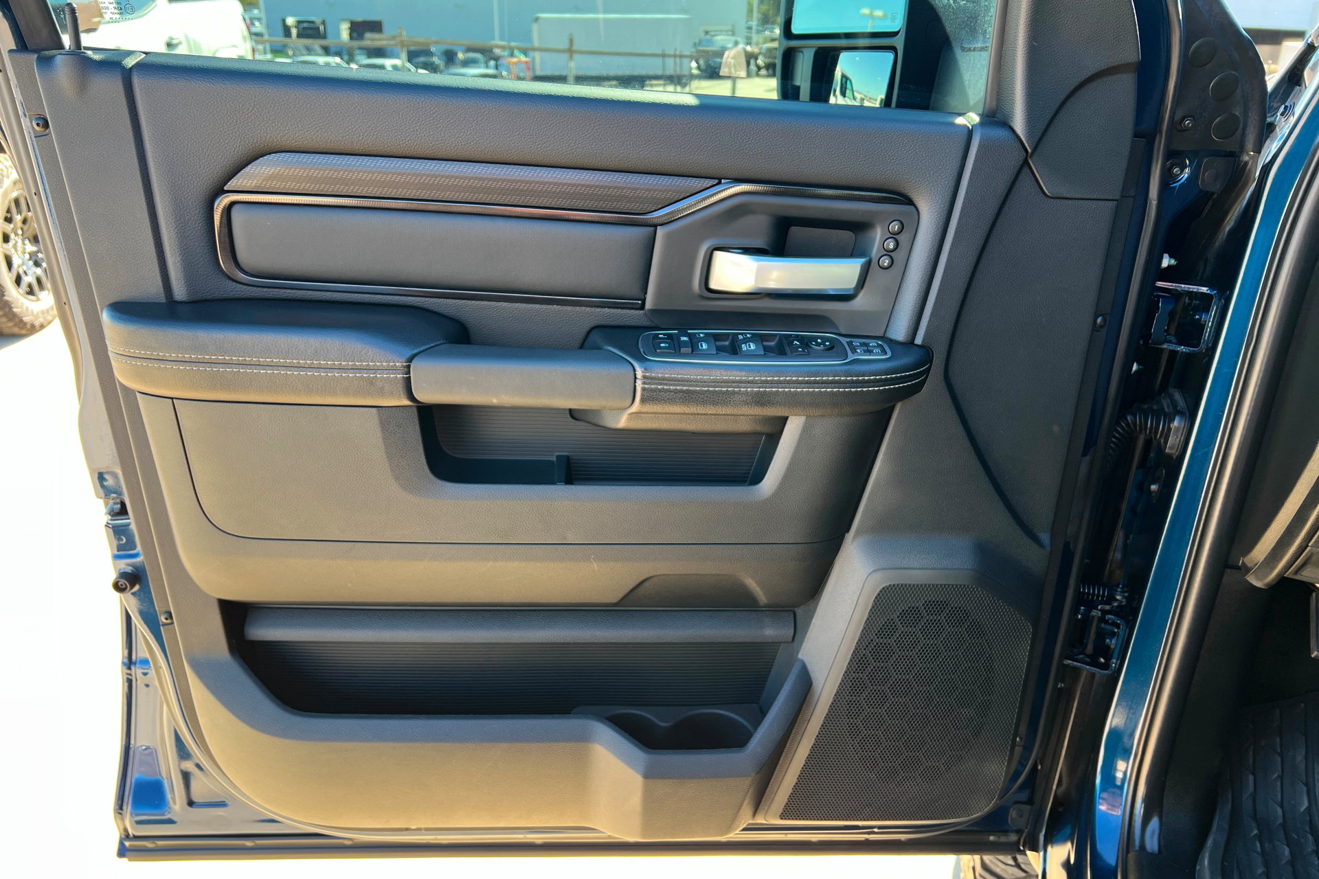 Used 2024 RAM 2500 Rebel AWD/4WD image 14