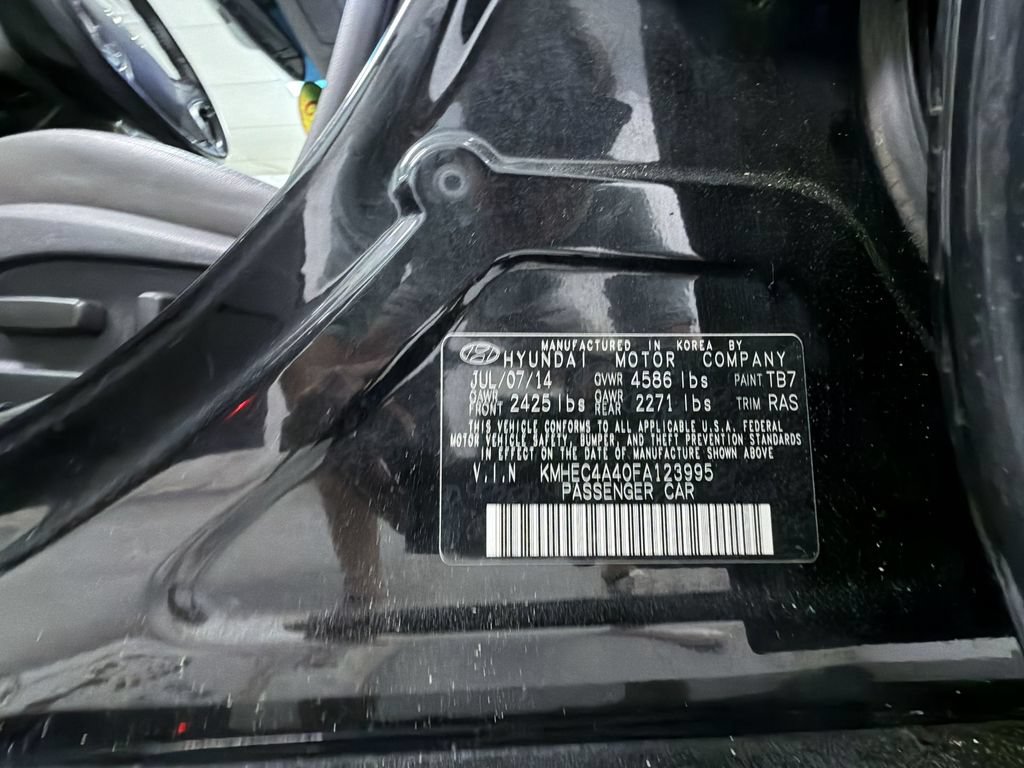 Used 2015 Hyundai Sonata Limited w/ Option Group 02 FWD image 15