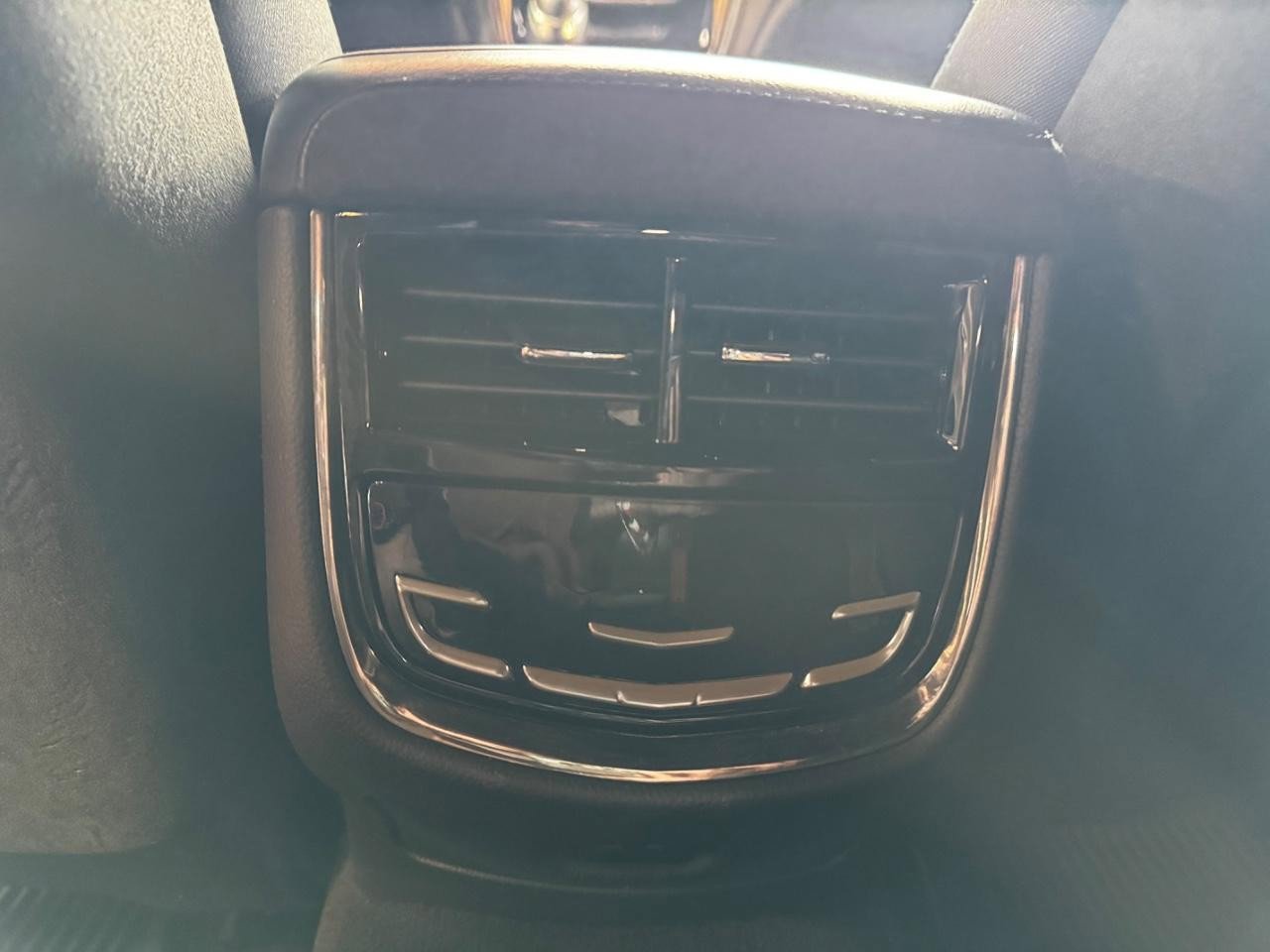 Used 2018 Cadillac CTS V w/ Luxury Package image 13