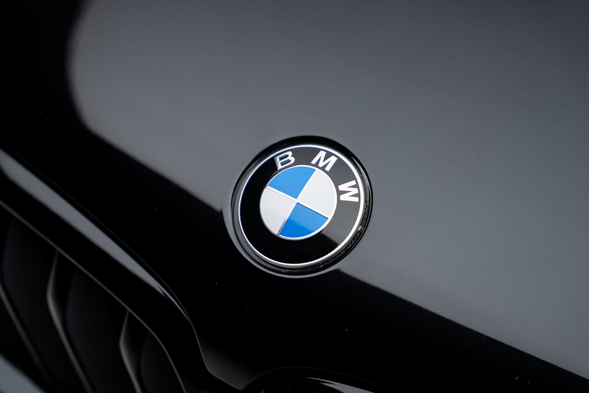 Used 2023 BMW X6 xDrive40i w/ M Sport Package AWD/4WD image 12