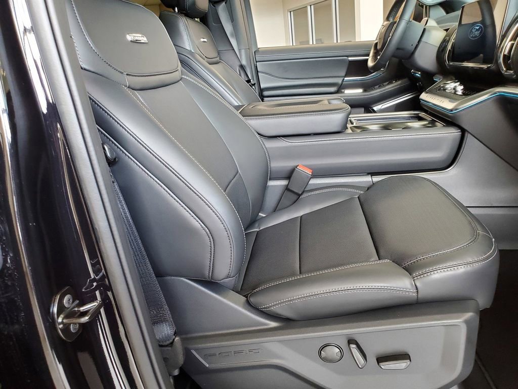 New 2026 Ford Expedition Platinum w/ Stealth Performance Package image 22