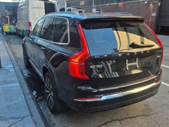 Used 2023 Volvo XC90 B6 Plus w/ Protection Package Premier image 3