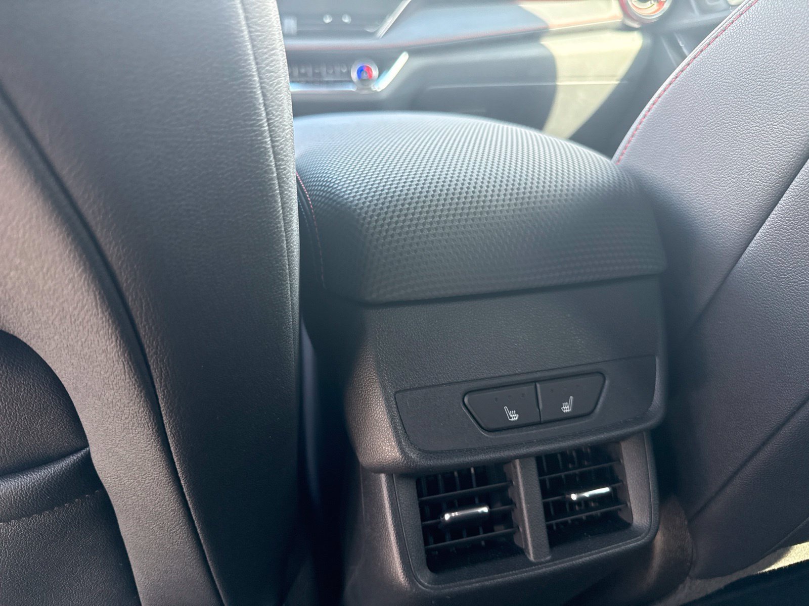 Used 2025 Chevrolet Equinox RS w/ Safety and Technology Package AWD/4WD image 11