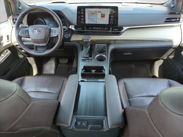Used 2021 Toyota Sienna Platinum image 17