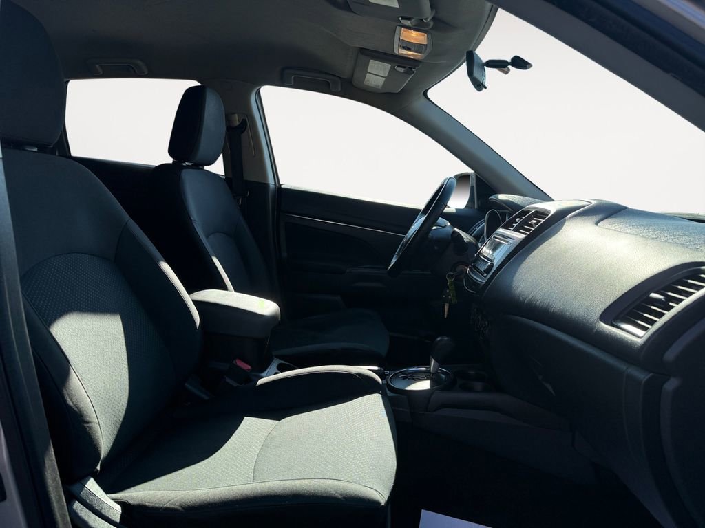 Used 2015 Mitsubishi Outlander Sport ES image 15