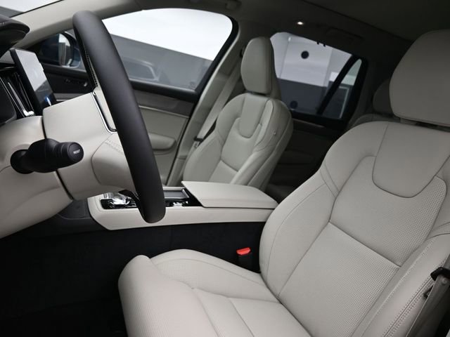 New 2026 Volvo XC90 B6 Ultra w/ Protection Package image 9