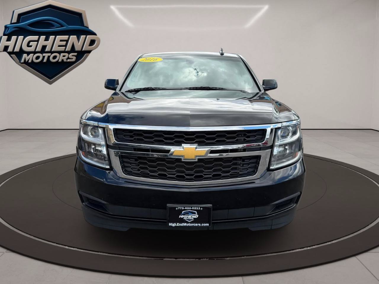 Used 2016 Chevrolet Suburban LS RWD image 10
