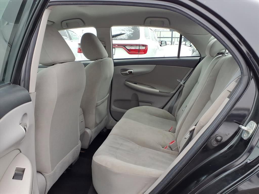 Used 2012 Toyota Corolla image 10