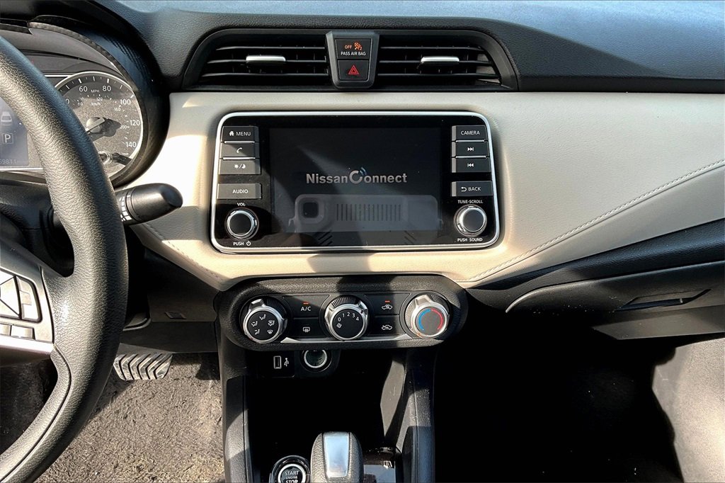 Used 2021 Nissan Versa SV image 28