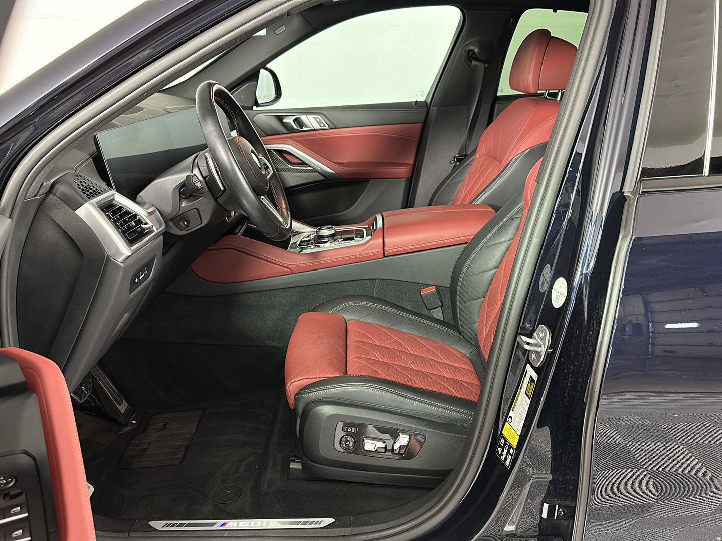 Used 2024 BMW X6 M60i AWD/4WD image 10