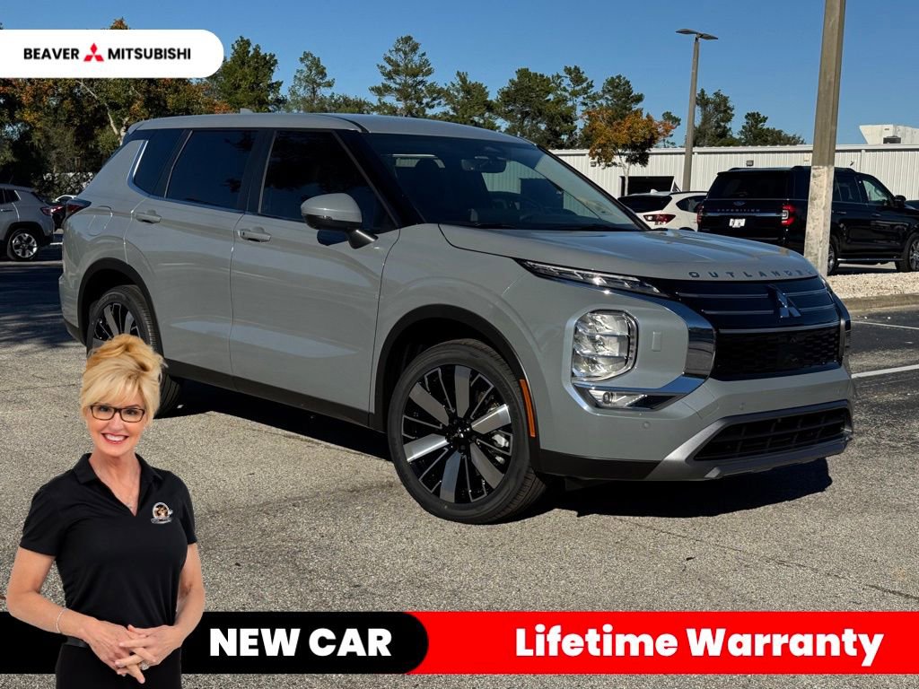 New 2025 Mitsubishi Outlander SE image 1