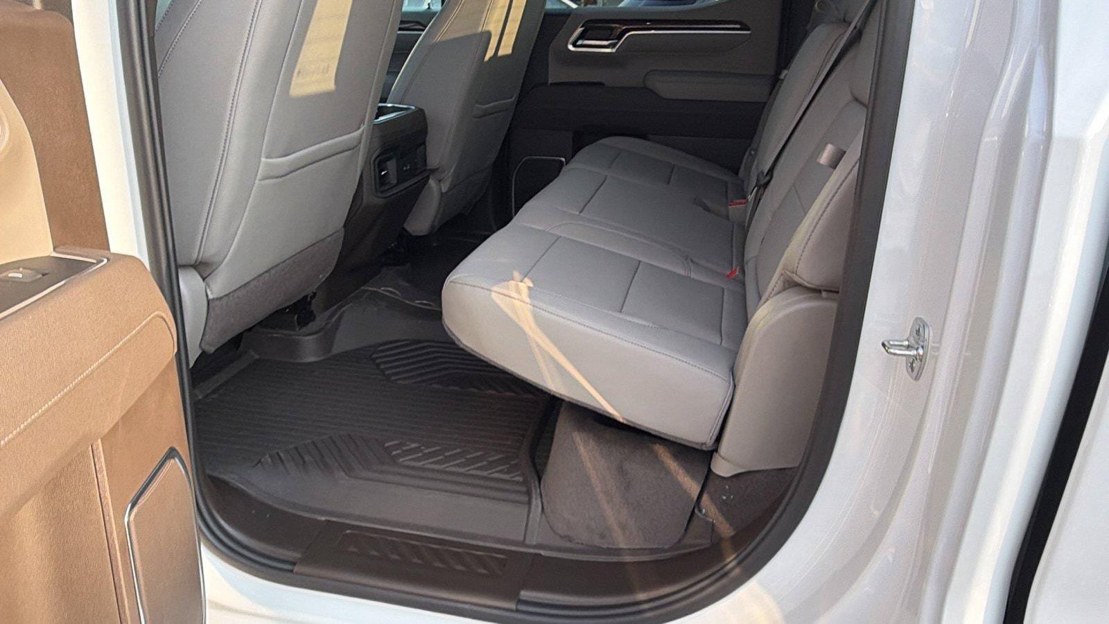 New 2026 Chevrolet Silverado 1500 RST w/ RST All Star Premium Package AWD/4WD image 18