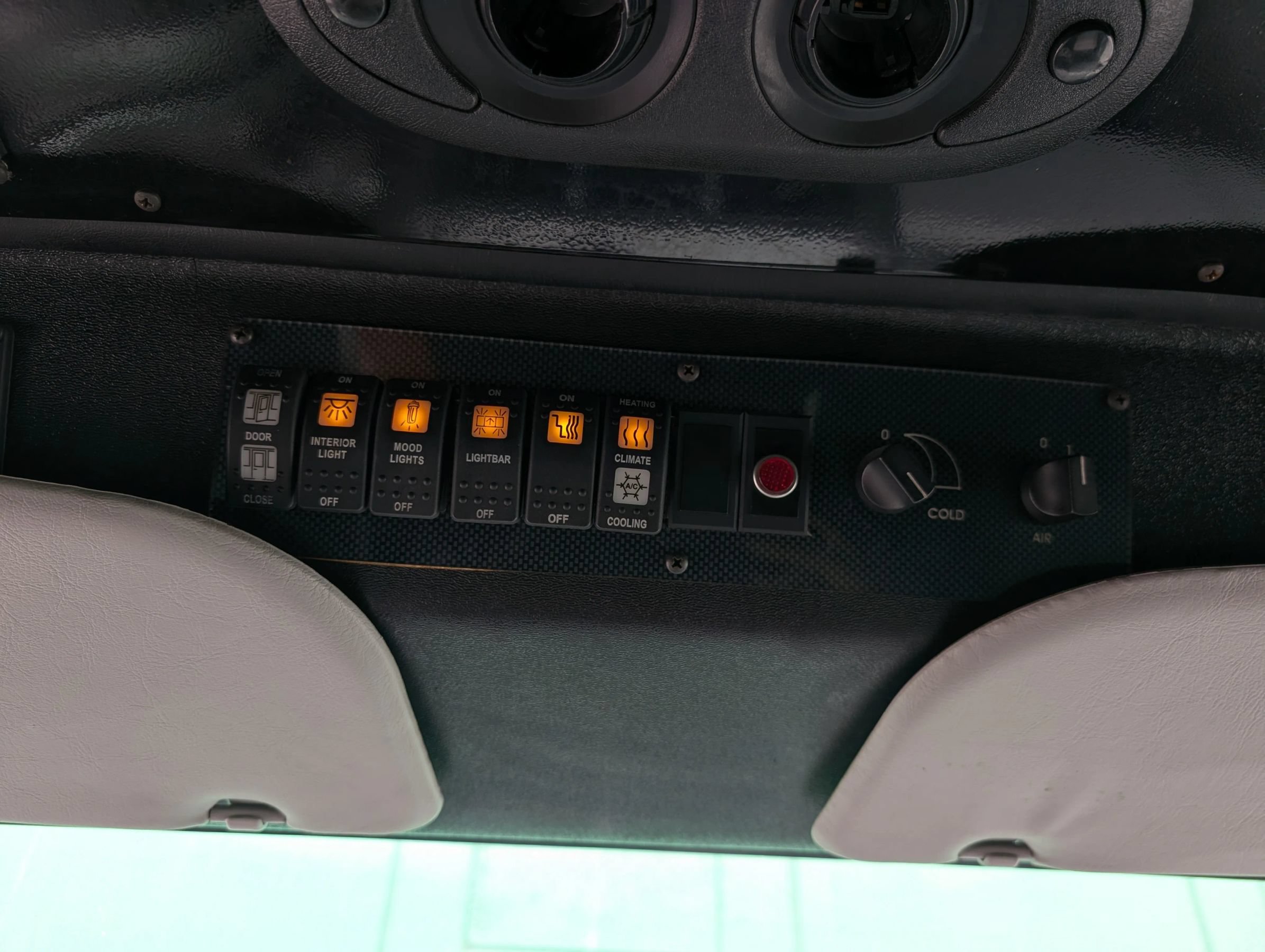 Used 2012 Ford E-350 and Econoline 350 Super Duty w/ Shuttle Bus Prep Pkg RWD image 20