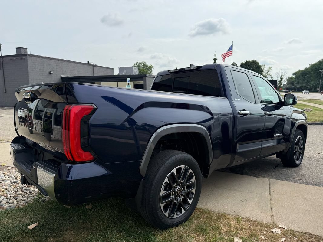 Used 2023 Toyota Tundra Limited AWD/4WD image 6