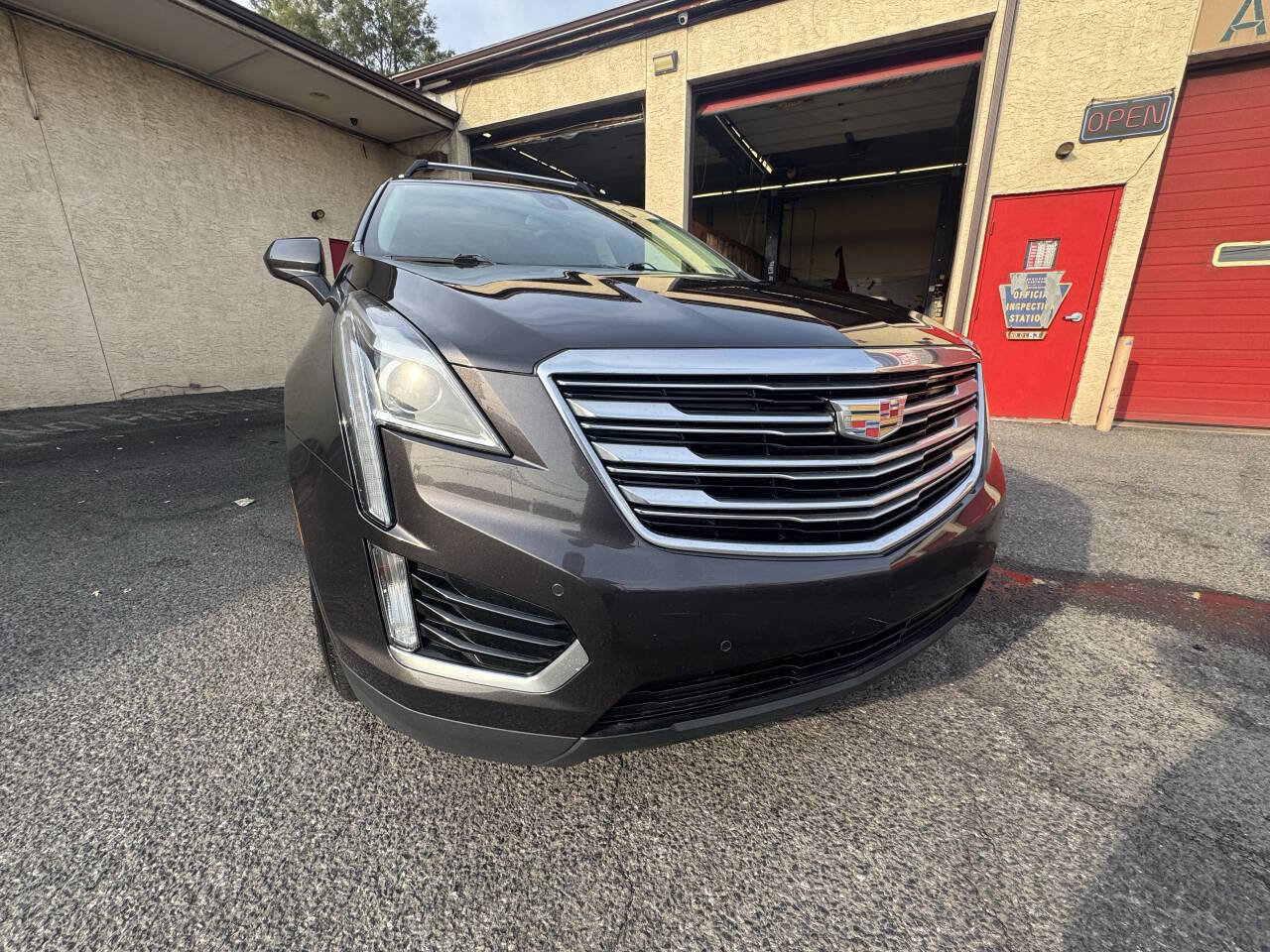 Used 2017 Cadillac XT5 Luxury w/ Driver Awareness Package AWD/4WD image 13