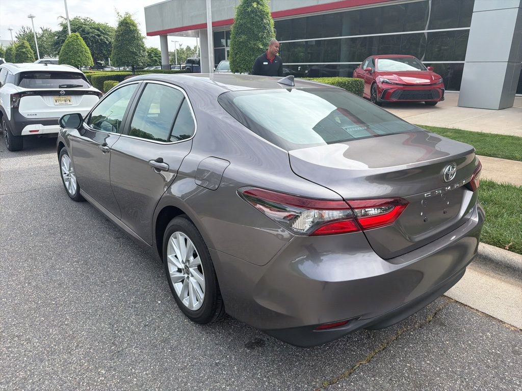 Used 2024 Toyota Camry LE FWD image 7