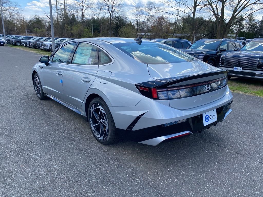 New 2026 Hyundai Sonata SEL AWD/4WD image 8