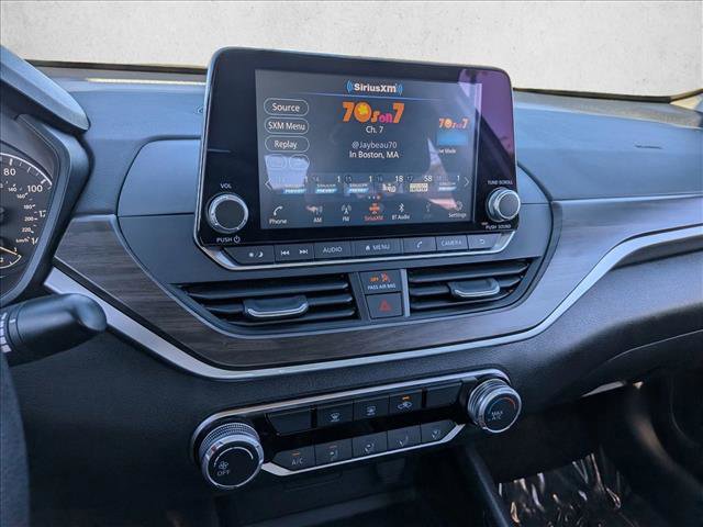 Used 2024 Nissan Altima 2.5 SV image 13