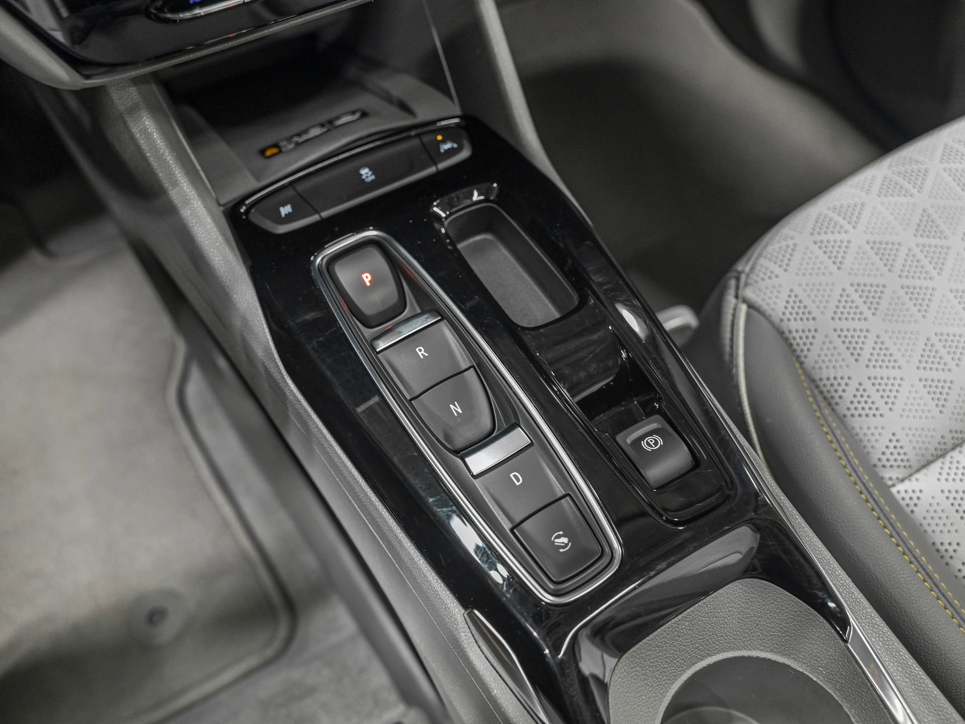 Used 2022 Chevrolet Bolt EUV Premier w/ Sun & Sound Package image 24