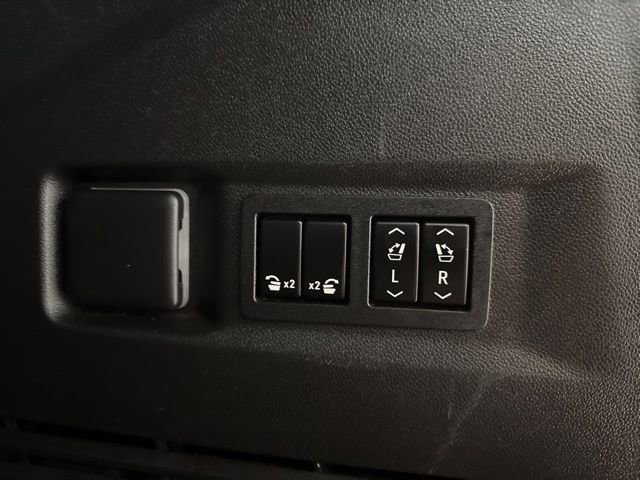 Used 2022 Chevrolet Tahoe RST w/ Luxury Package image 11