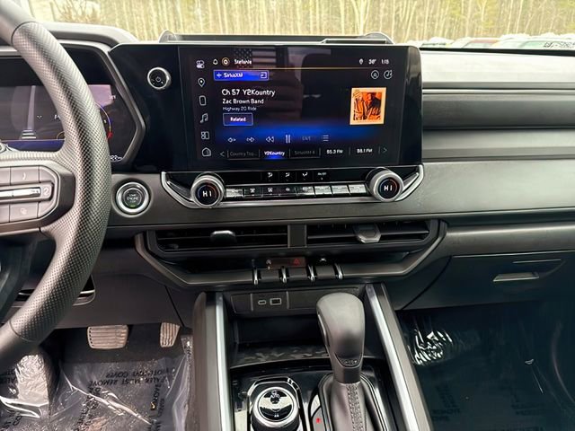 Used 2025 Chevrolet Colorado Trail Boss image 23