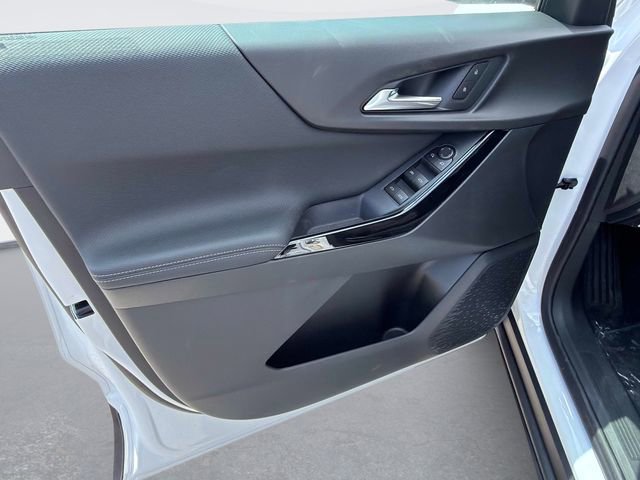 New 2026 Chevrolet Equinox LT w/ Safety and Technology Package FWD image 16