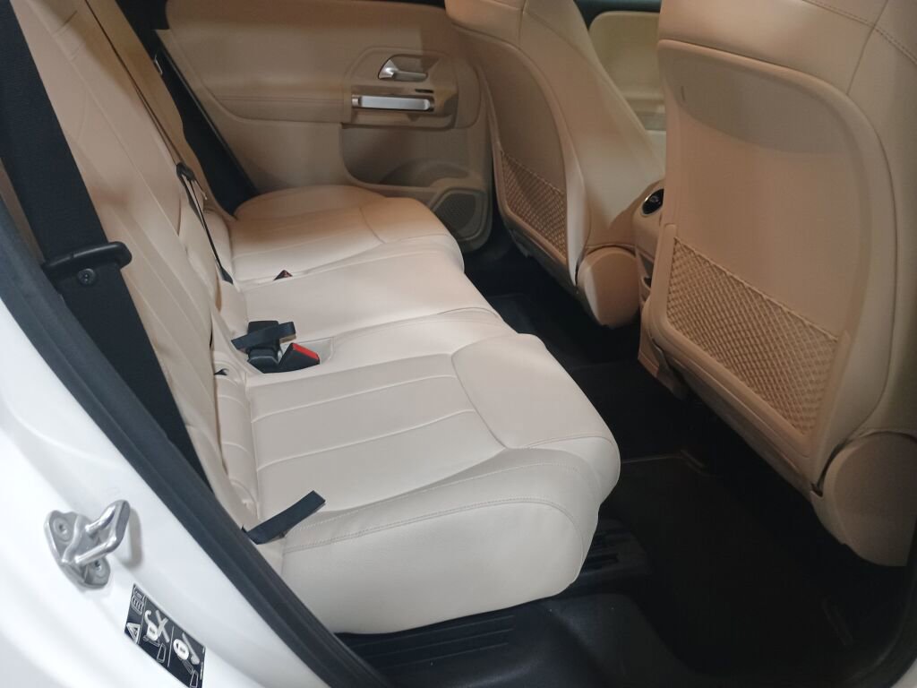 Certified 2021 Mercedes-Benz GLB 250 4MATIC image 23