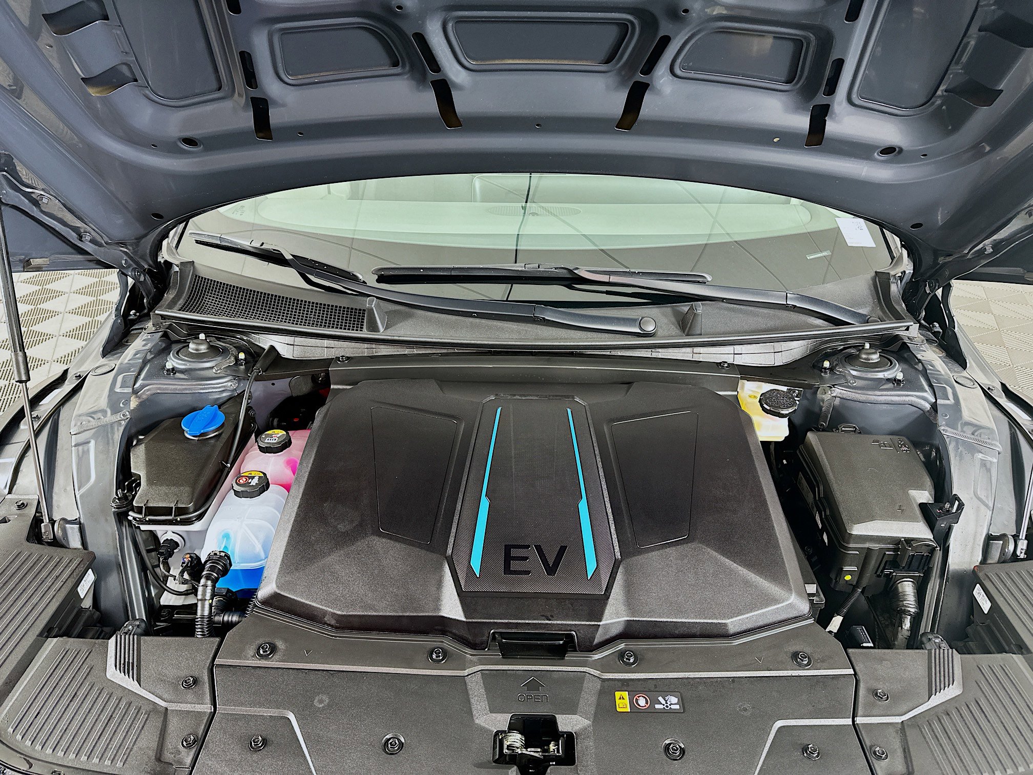 Used 2024 Hyundai Ioniq 5 SEL image 33