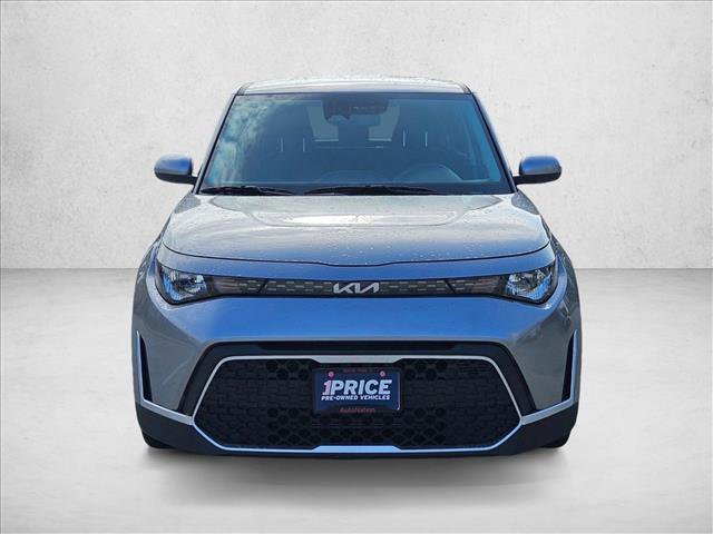 Used 2025 Kia Soul LX w/ LX Technology Package image 2
